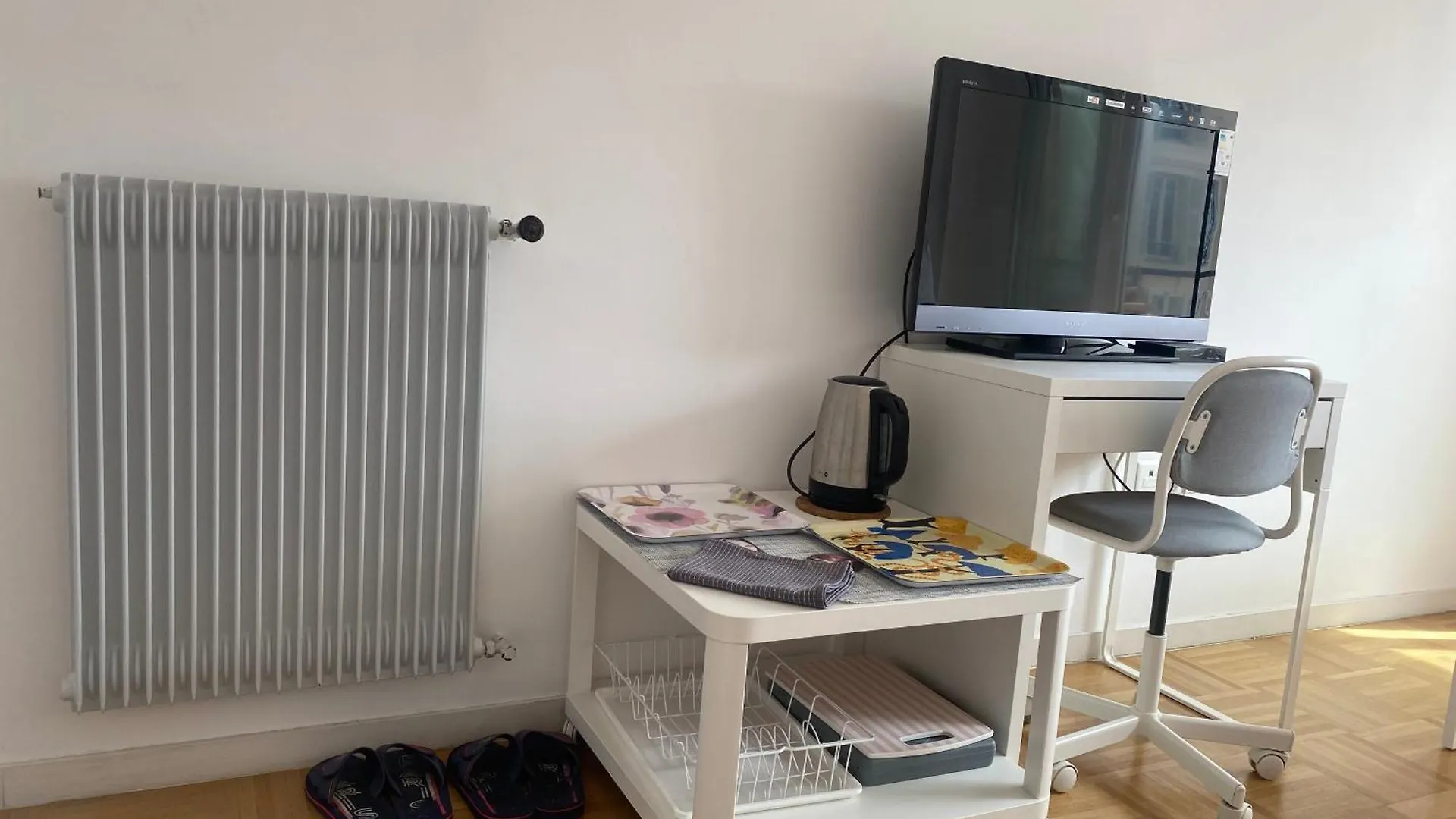 Homestay Mirela'S Private Room With Key, Ac, Lift & Balcony In The Center Of Nice On The Cote D'Azur France