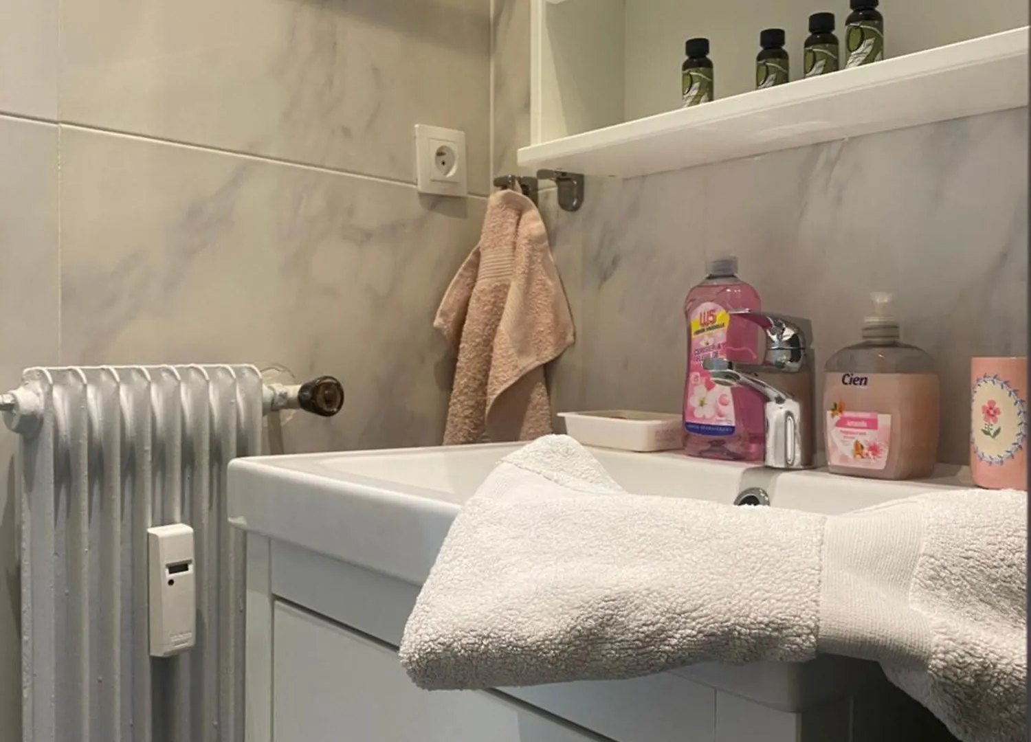 Mirela'S Private Room With Key, Ac, Lift & Balcony In The Center Of Nice On The Cote D'Azur Homestay