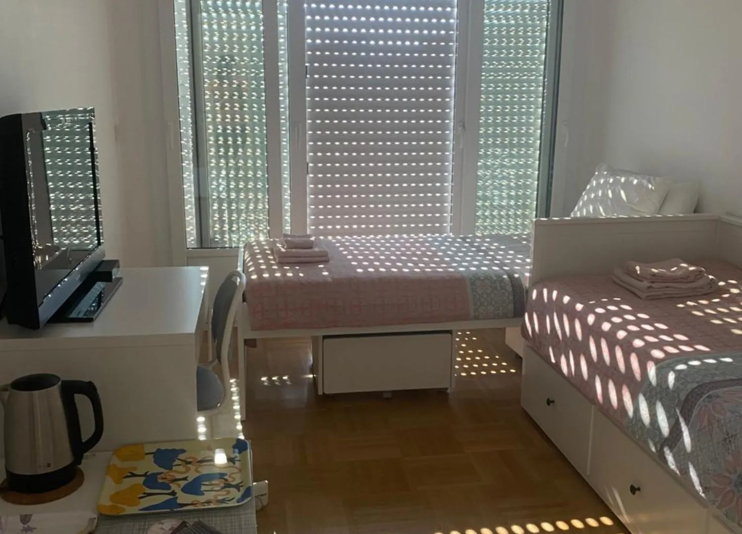 Mirela'S Private Room With Key, Ac, Lift & Balcony In The Center Of Nice On The Cote D'Azur 0*,  France