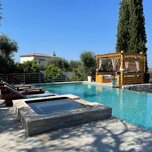 Escondida Bed & Breakfast